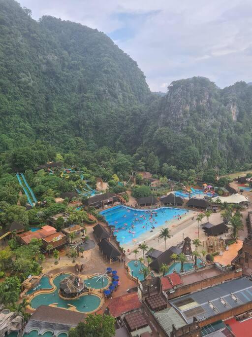 Sunway Onsen Suite Tambun Ipoh Mountain View Exterior photo