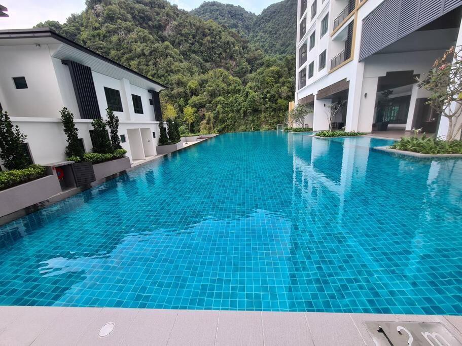 Sunway Onsen Suite Tambun Ipoh Mountain View Exterior photo